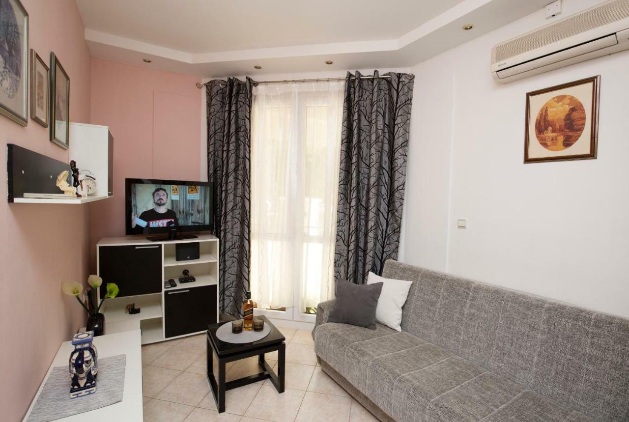 Apartman Roza Omiš Exterior foto